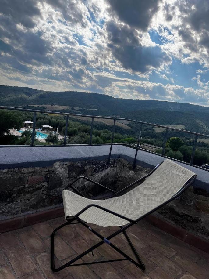 Montelagello Medieval Tower In Umbria With Swimming Pool מראה חיצוני תמונה